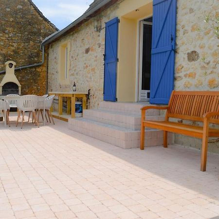 Aux Volets Bleus Chez Mark & Sylvie Руффиньяк-Сен-Сернен Экстерьер фото